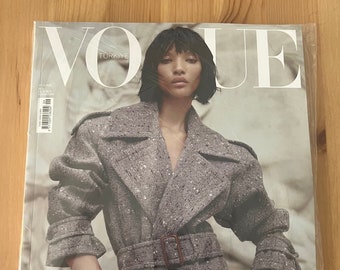 Vogue_Turkey_October_2022_Deva