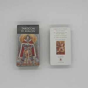Tarocchi di Avalon di Joseph Viglioglia (Editoriale Lo Scarabeo) Edizione italiana (Fantasy, Medievale) Tarocchi a tema arturiano