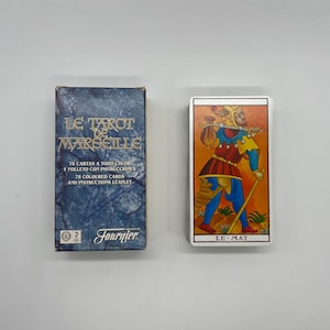vintage (1992) Le Tarot de Marseille de Maritxu de Guler (publié par Fournier) Tarot de Marseille espagnol (publié en Espagne)