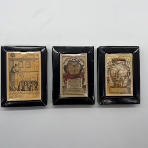 Vintage historische speelkaarten (Museum Fournier) Dekken: Cádiz Constitution (1822), Britse revolutie (1689) en vier continenten (1817)