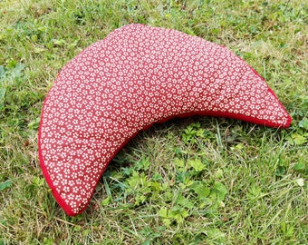 Half-moon meditation and yoga cushion, red forget-me-not cotton and organic spelled balls