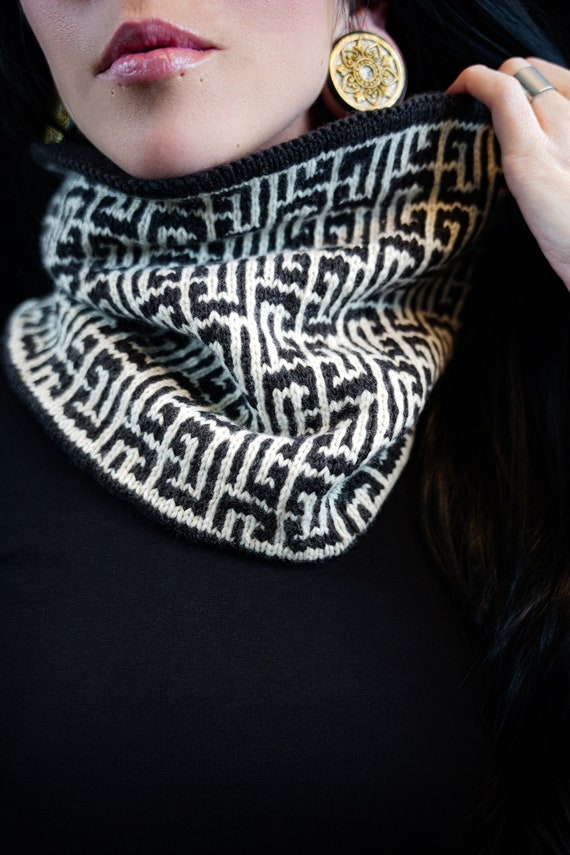 Knitting Pattern | Bey Cowl by Reneé Rockwood | Instant Digital Download