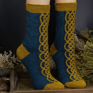 Knitting Pattern | Gallifrey Socks by Reneé Rockwood | Instant Digital Download