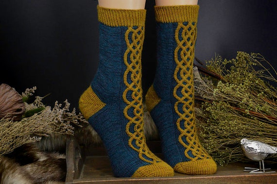 Knitting Pattern | Gallifrey Socks by Reneé Rockwood | Instant Digital Download