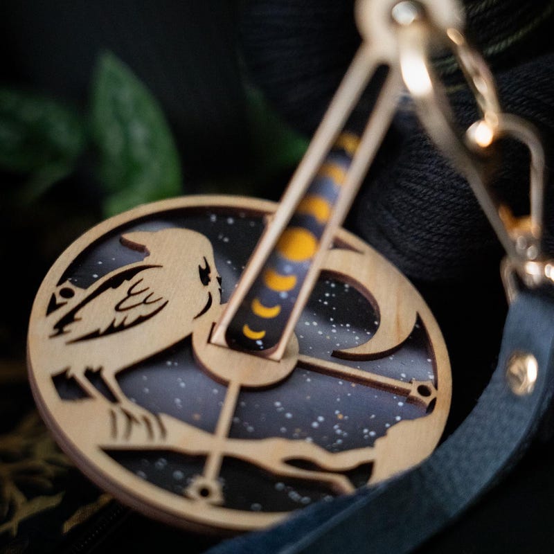 🧵BUY 2 FREE SHIPPING🧵Crow & Crescent Yarn Mini-Minder