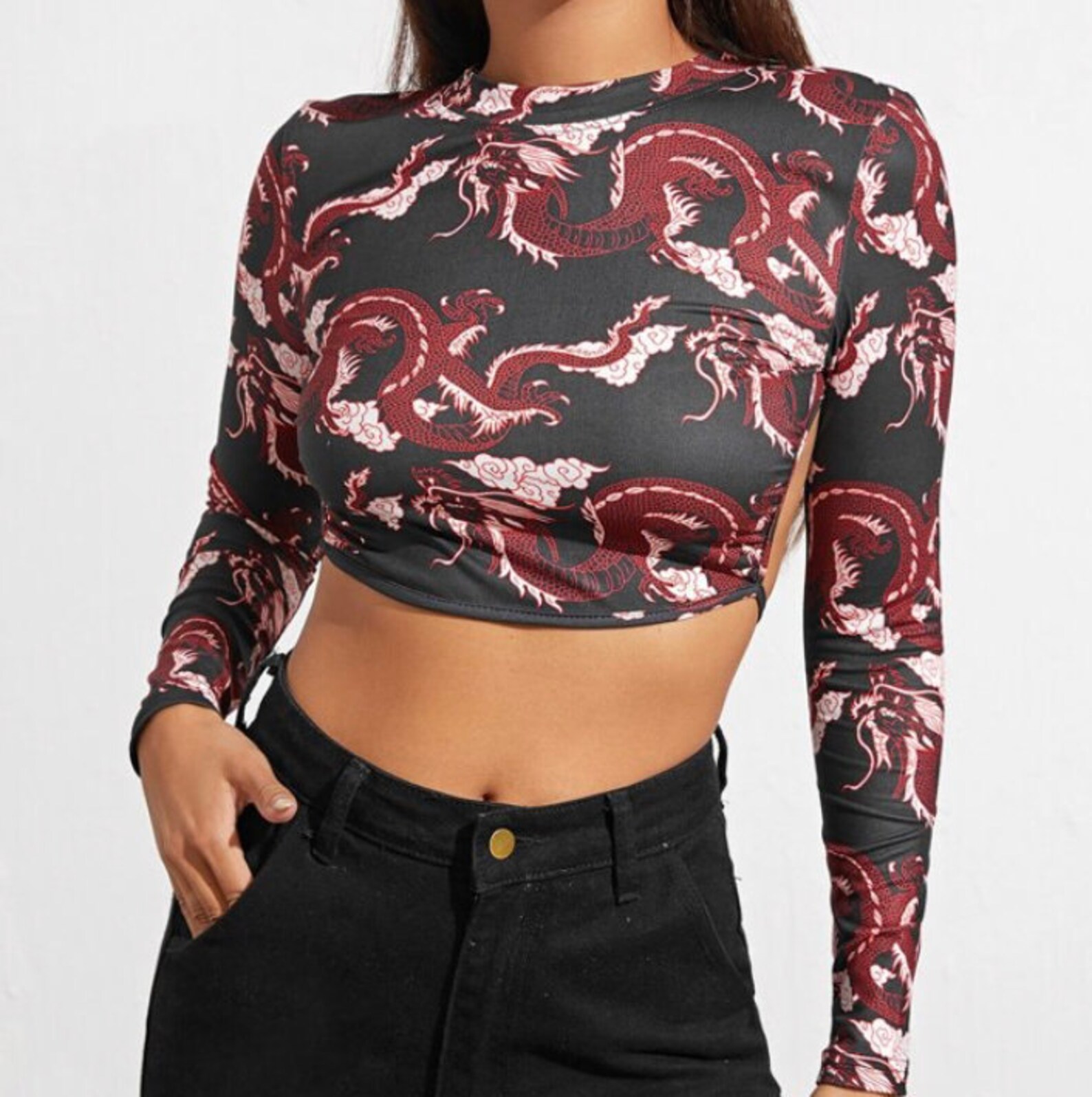 urban outfitters dragon crop top