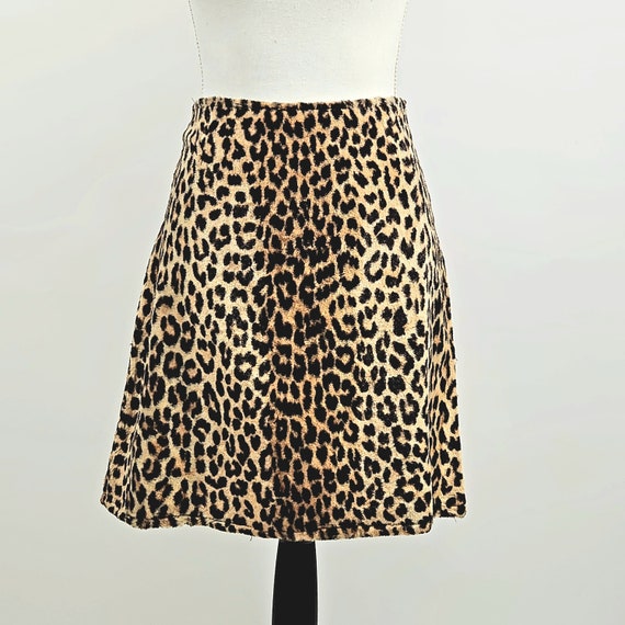 1960s leopard print faux fur mini skirt - image 2