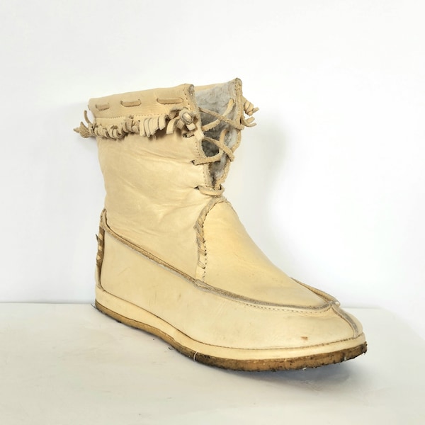 1970s desert boots moccasin with fringe shearling lined