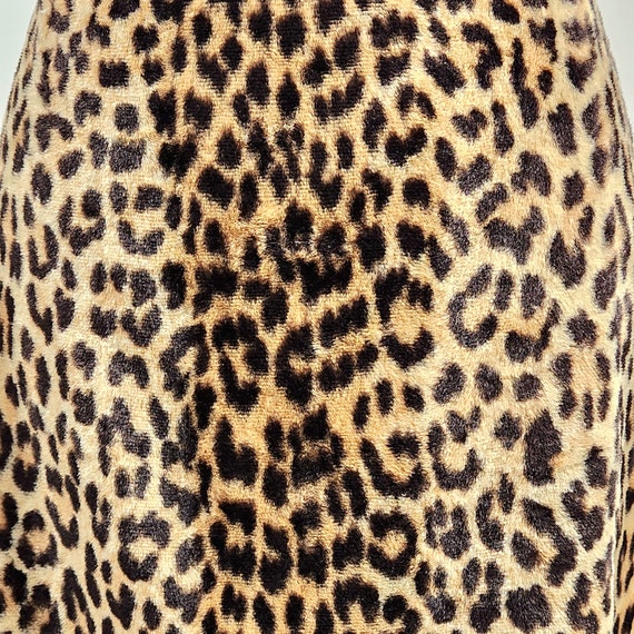 1960s leopard print faux fur mini skirt - image 3