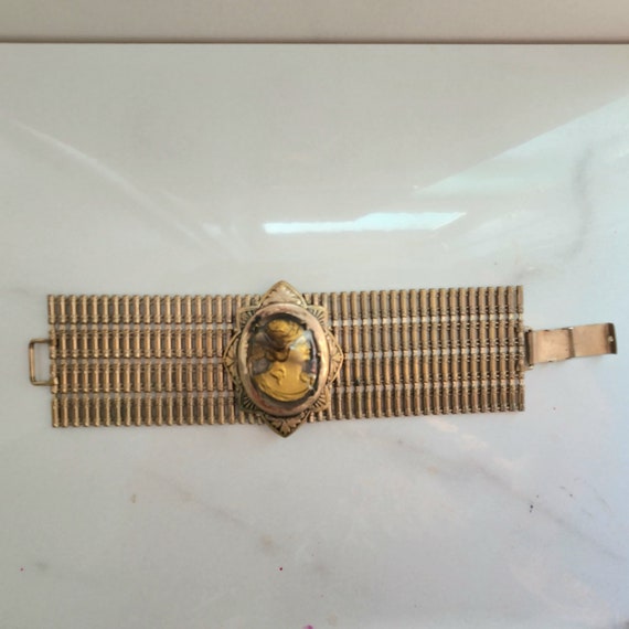 1930s  victorian revival gold cameo bracelet - image 4