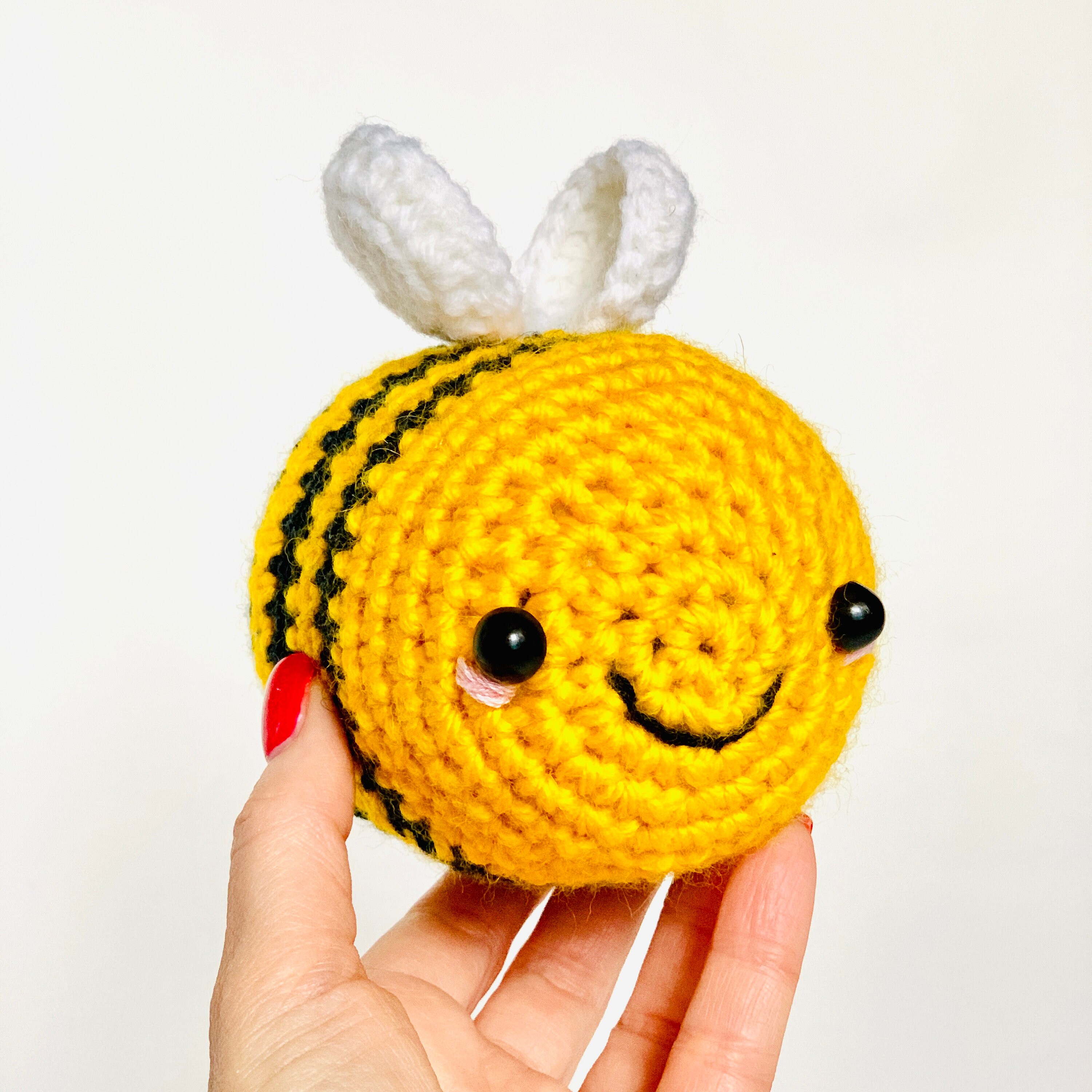 stuffed bee crochet