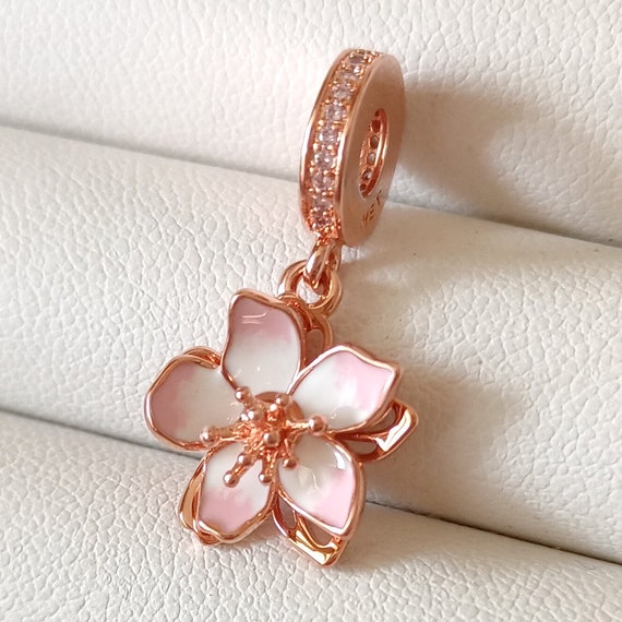 UW Gold Cherry Blossom Pendant Genuine Pink Diamond