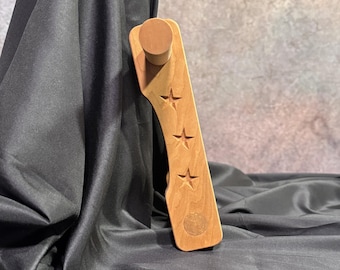 Artisan Kite Reel – 3-Star Design – Solid Cherry and Birch, Handcrafted for Timeless Summer Joy
