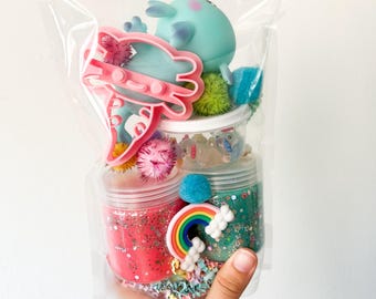 Axolotl Play Dough Kit | Travel Sensory Bag | Glitter Pastel Play Dough | Kids Squishy Toys | Axolotl Birthday Party Favors | Gift for Girls