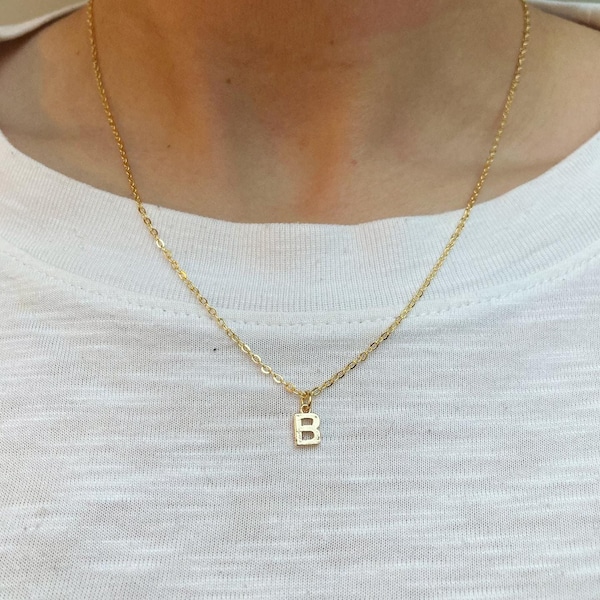 18K Gold Plated Initial Pendant Necklace | Alphabet | Letters A - Z | A B C D E F G H I J K L M N O P Q R S T U V W X Y Z