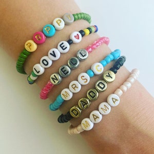 Pulseira com palavra personalizada com nome personalizado | Semente de Champanhe Ouro Prata | Mamãe Mamãe Mamãe Papai | Pulseira Feminina Coração Amizade