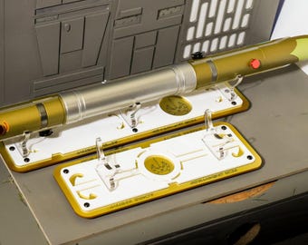 Temple Guard Lightsaber Stand – Lone Guardian Single or Twin Guardians Staff Saber Display – Custom Laser-Cut Acrylic