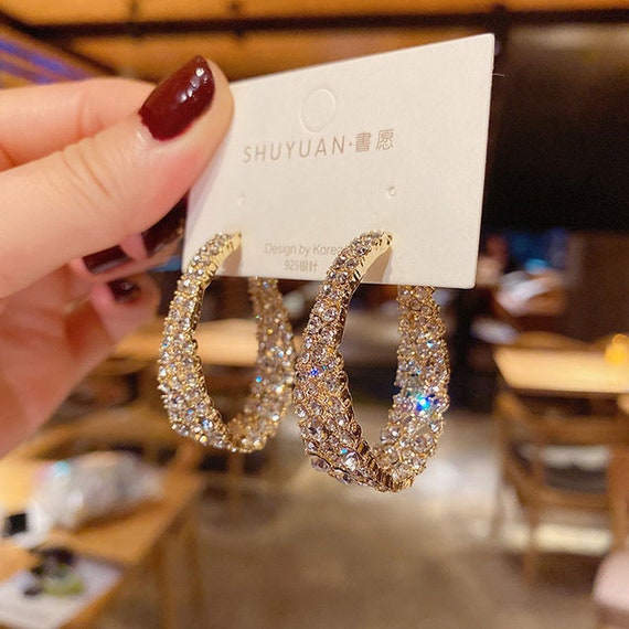 Earrings in style 2021 deals