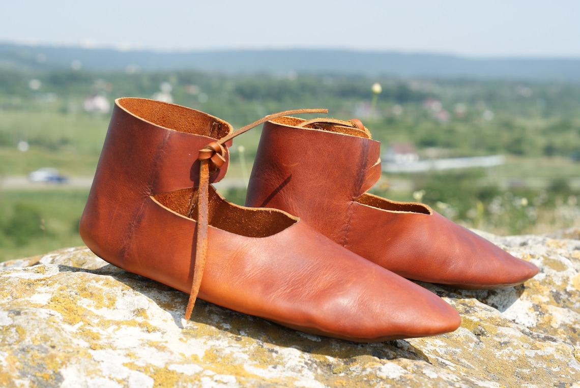 Medieval shoes for the 14th century Etsy