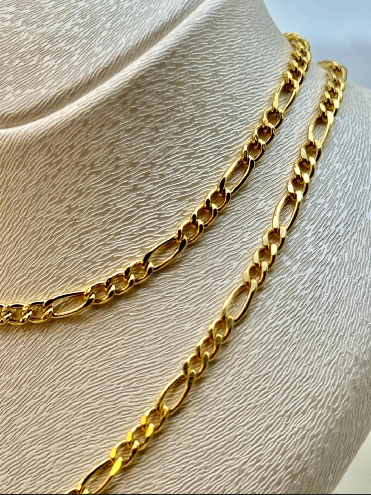 Cavigliera Figaro Oro 18k Riempito 4mm Lunghezza 9.5 Pollici - Senza Nichel, Brasile