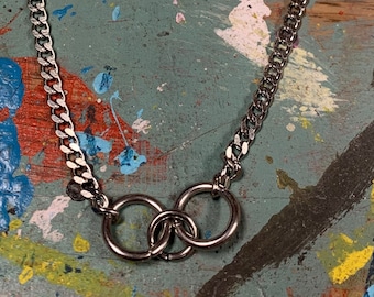 Kleine Dreifach O-Ring-Kettenhalskette | Edelstahl, Gothic, Queer, Schmuck, Punk, Goth, Alternative, Industrial, Grunge, Metal, Mode