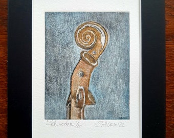 Original etching Snail of a violin, viola, cello, bass with black passe-partout, Etching or a scroll with black passe-partout.