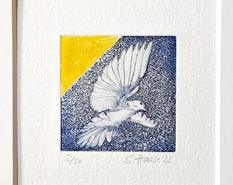 Original Radierung mit Spende: Weiße Taube blau-gelb, Friedenstaube, original Etching  white Dove of Peace + Passepartout/mat with donation