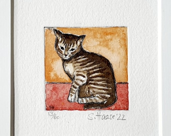 Increased sitting cat, tomcat original etching, colored, original colored Etching of tabby Cat with passepartout, frame opt