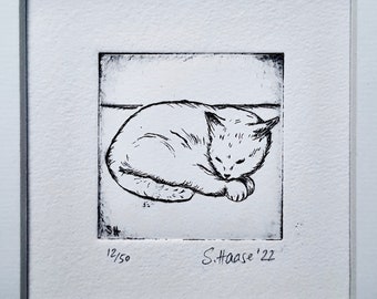 Original etching of a lying cat, tomcat, original etching lying cat, with/with passepartout optional with frame/frame