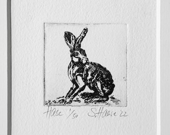 Kleine original Radierung eines Feldhasen Hasen mit Passepartout - Small original Etching of a Hare with Passepartout