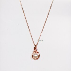 Freshwater Pearl Necklace: 925 Silver, Delicate Pendant