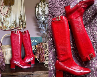 size EU38/39 UNREAL vintage 1960s RED go go boots