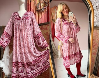 size M stunning vintage 1970s soft indian gauze dress