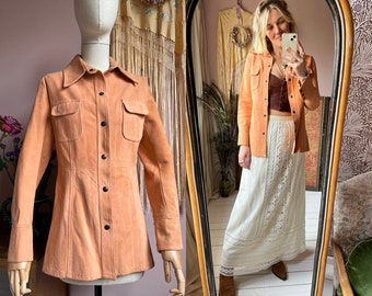 size S wondrous vintage 1960s peach colored suede jacket