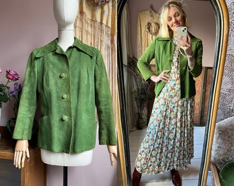 size M/L gorgeous vintage 1970s peridot green suede jacket