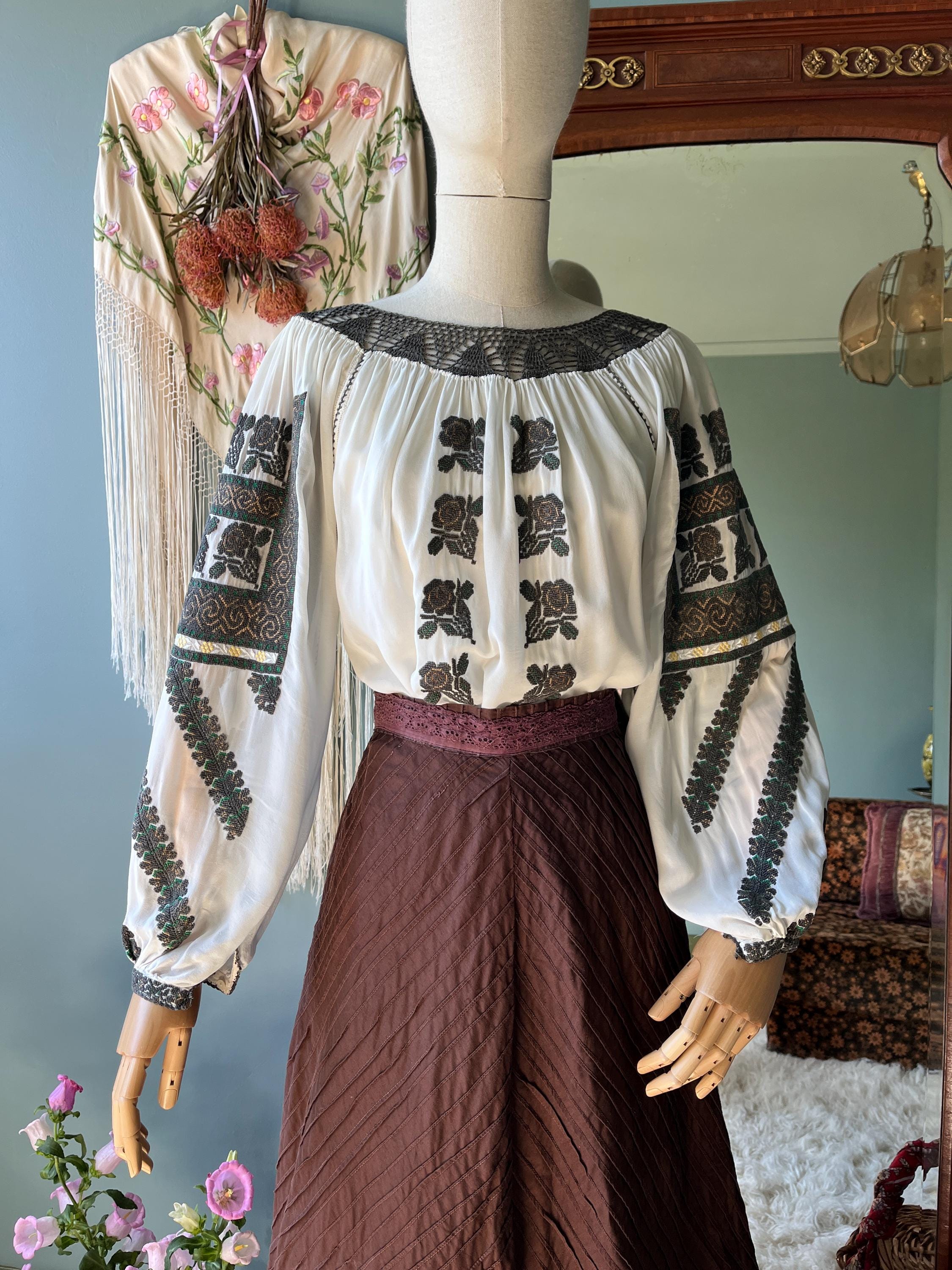 トップス antique Rumania blouse XS/S Vintage 1970s Silk Embroidered Romanian Dream Blouse - Etsy