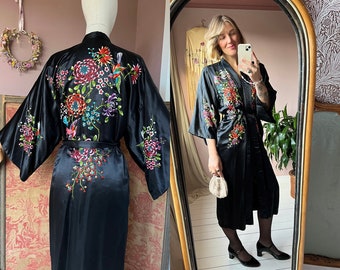 size XS-XL vintage 1970s silk satin embroidered plum blossoms kimono