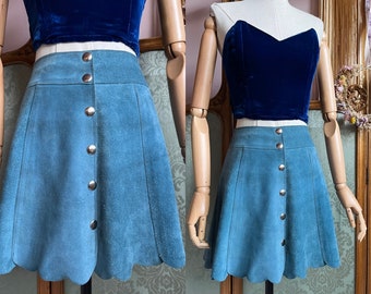 size S vintage 1960s blue suede mini skirt scalloped hemline
