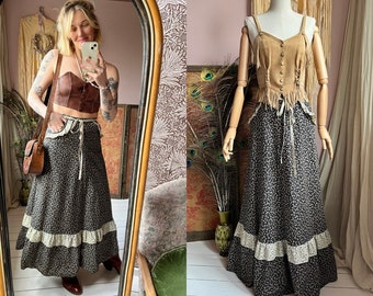 size XS/S vintage 1970s maxi skirt