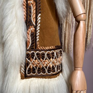 size M RARE and insanely beautiful vintage 1960s shearling embroidered long afghan vest Bild 4