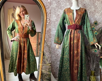 size M-XL unreal vintage 1970s embroidered indian dress / jacket