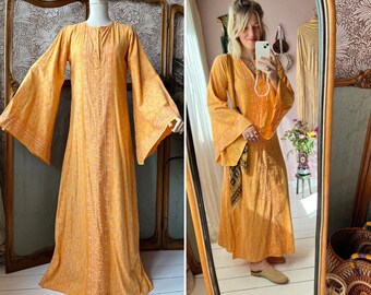 size S/M insane vintage 1960s indian cotton caftan - angel sleeves