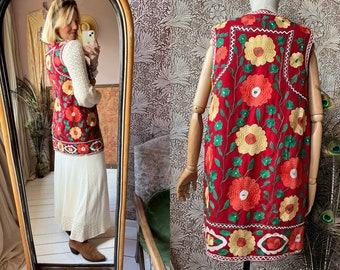 size S/M magical vintage 1970s long embroidered afghan vest