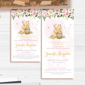 K&ouml;nnte beinhalten: Eine rosa und wei&szlig;e Babyparty-Einladung mit einer Illustration von Winnie Puuh. Die Einladung zeigt einen gelben B&auml;ren, der einen Honigtopf mit dem Text "Hunny" h&auml;lt. Der Text auf der Einladung lautet "A sweet little hunny is on the way! Please join us for a baby shower honoring Jennifer Boynton. Saturday, April 24, 20XX at 2:00 PM. The Hundred Acre Wood, 8635 Wood Avenue, California, CA 68485. RSVP to madelth123@gmail.com. Registered at Amazon & Target."