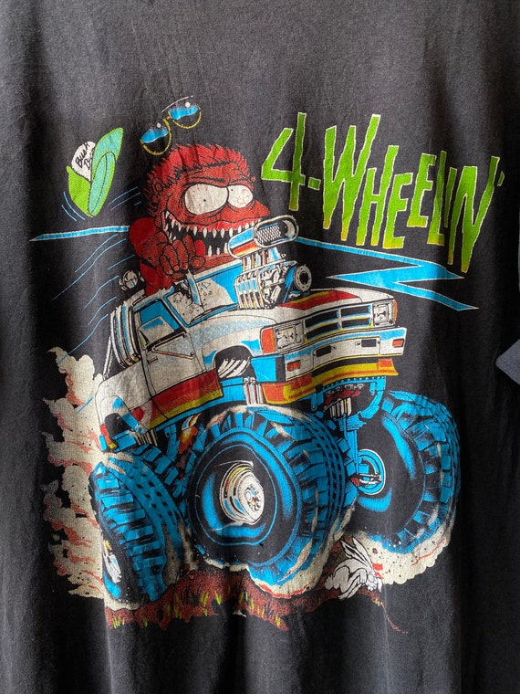 90’s Monster Truck ‘4-Wheelin’