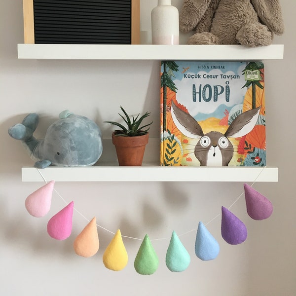 Droplet Garland, Nursery Wall Decor, Teardrop Garland, Rainbow Wall Hanging, Soft pastel colours, Felt Raindrop Shelf Decor, Scandi Droplet