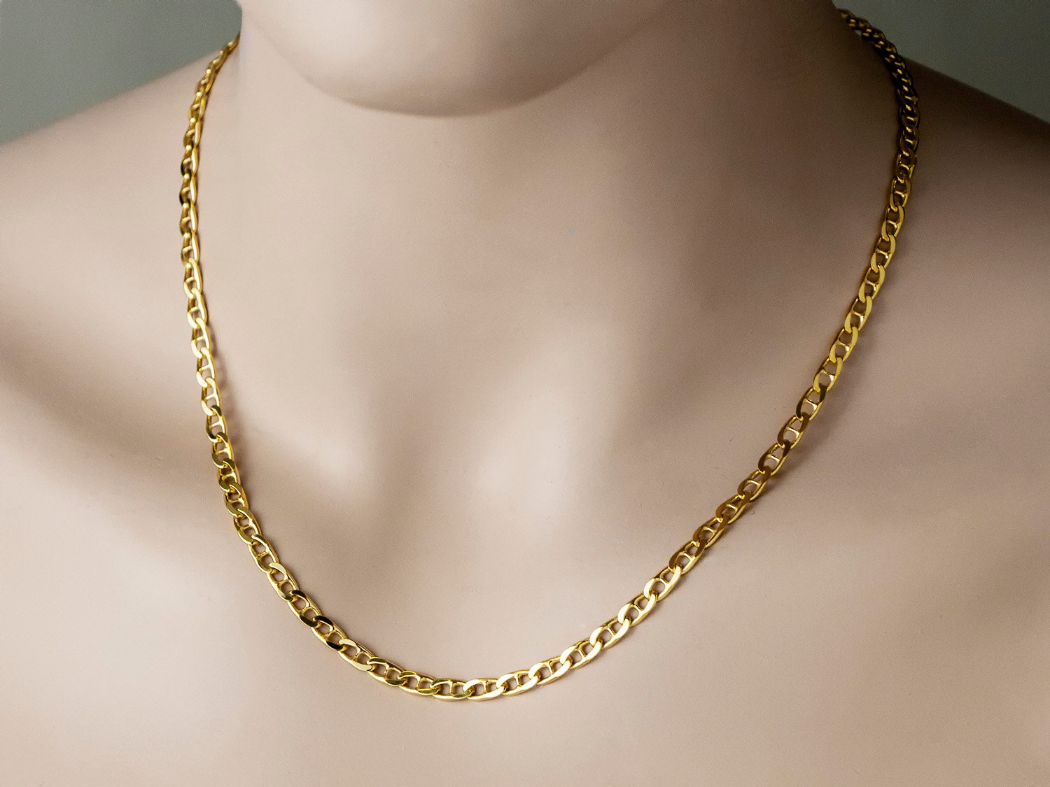 【VINTAGE HOLLYWOOD】Matte Classic Chain Necklace Vintage - 1980s - New - Beautiful Classic Necklace - Bar