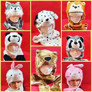 Puede incluir: Una colección de sombreros de animales de peluche, que incluyen un lobo, un dálmata, un mono, un panda, un mapache, un oso y dos diseños de conejos. Cada sombrero presenta rasgos faciales detallados y está diseñado para usarse en la cabeza, algunos con bufandas adjuntas.