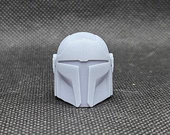 The Guardian Mandalorian Helmet (1:12 Scale) Black Series