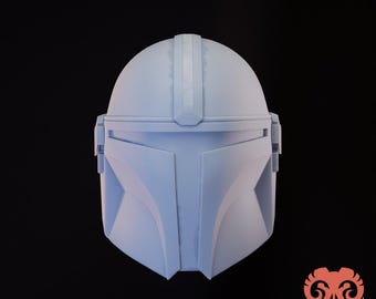 The Mandalorian Din Djarin Helmet (1:12 Scale) Black Series